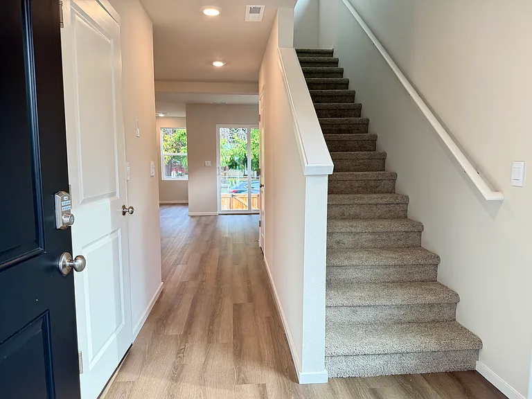 5401 NE 66th Pl — Photo 25