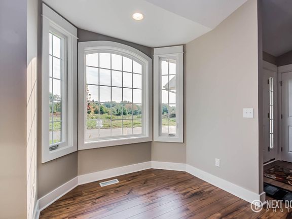 4th image of 5399 Penrose Ln Unit 76