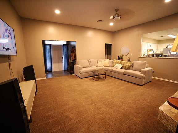 5th image of 1119 Timberglen Dr