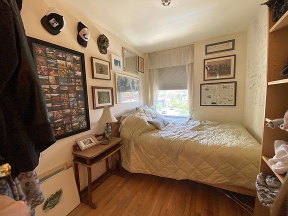 3rd image of 316 Bond St #3