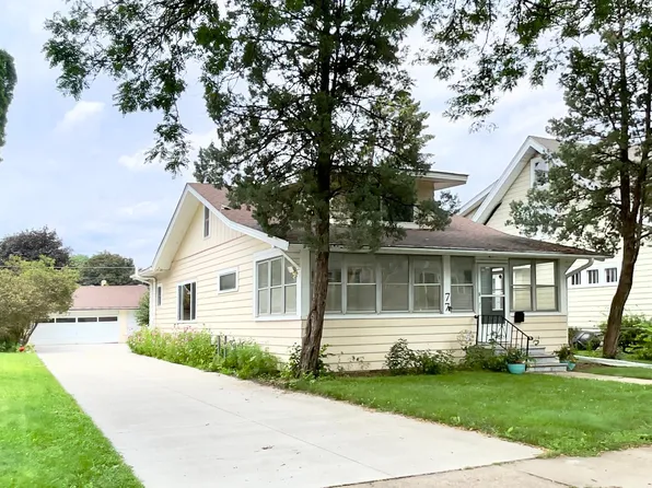 77 Stevens St E, Saint Paul, MN 55107