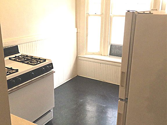 4th image of 1651 Market St APT 314