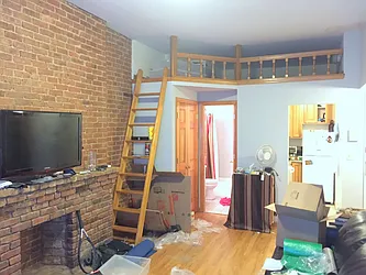 Rented by Salizzoni Realty