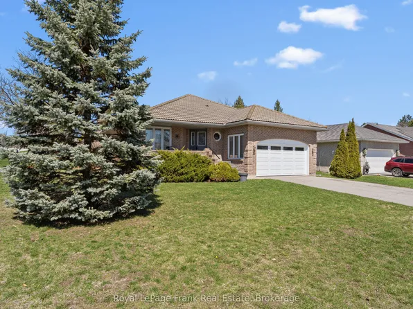 2 Hillview Dr, Kawartha Lakes, ON K0M 1A0