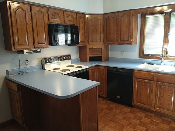 3rd image of 1127 10th St