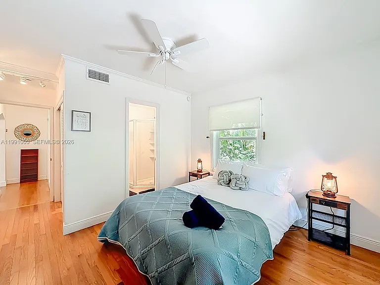 1419 NE 4th Ct — Photo 29