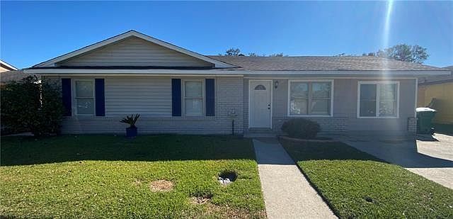 1st image of 1956 Longwood Ct
