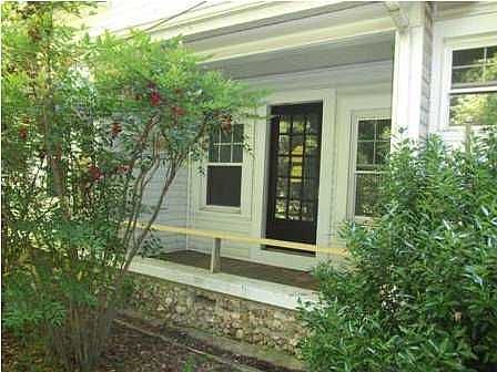 4th image of 230 Lakeview Dr