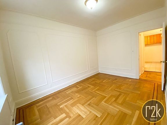 4th image of 25-41 21st St #2B