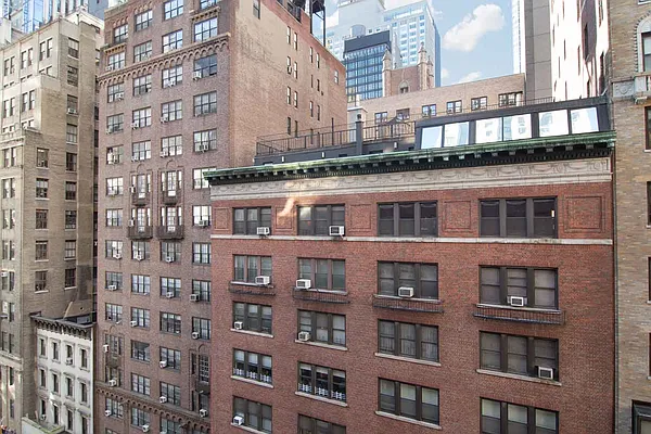 Rented by WAM Partners - William Moses Co. | media 13