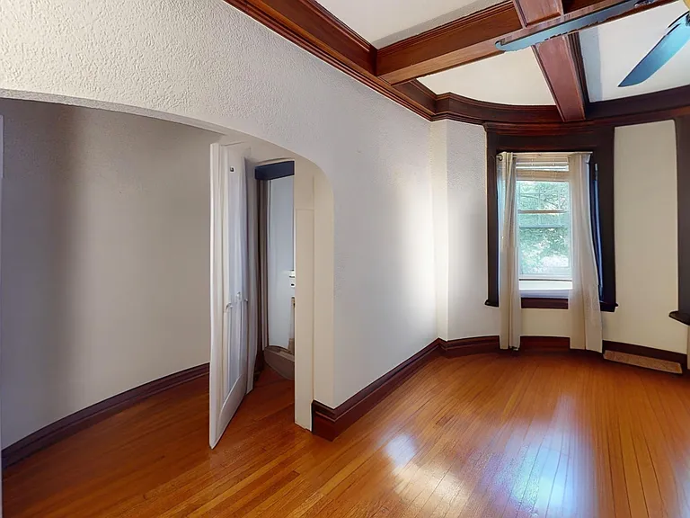 94 Naples Rd — Photo 2