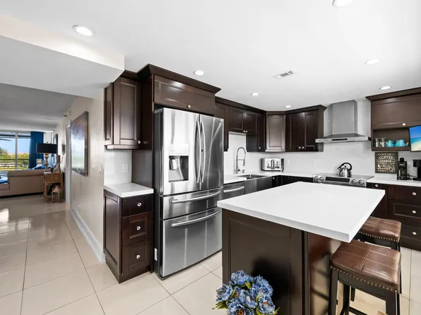 3095 N Course Drive #702, Pompano Beach, FL 33069