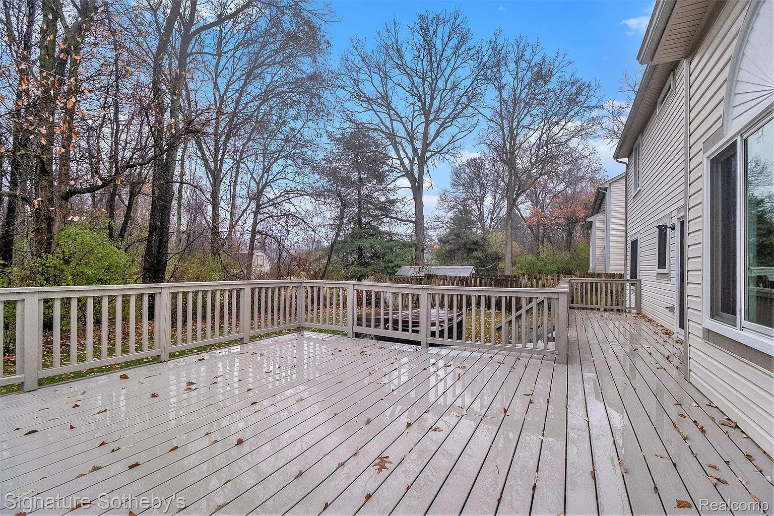 2558 Nottingham Dr photo 1