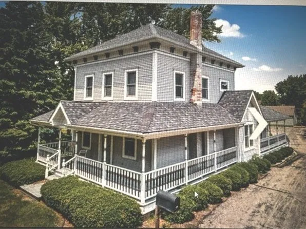528 E Grant Hwy, Marengo, IL 60152