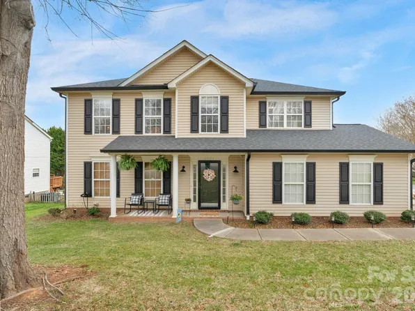 8531 Fox Tail Ln, Huntersville, NC 28078