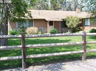 2043 SW 21st St, Redmond, OR 97756