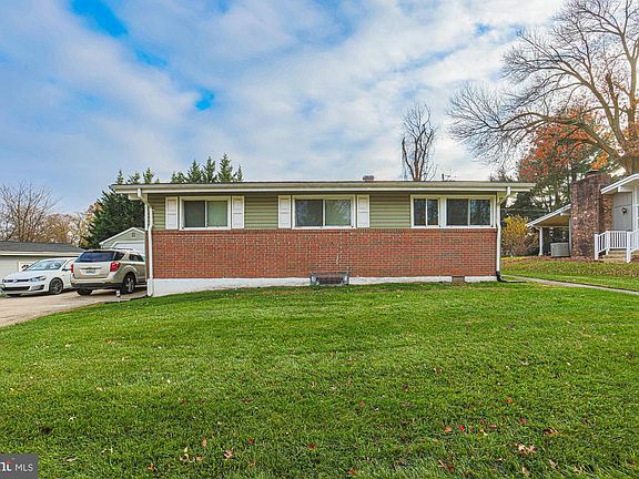 2nd image of 8205 Arrowhead Rd