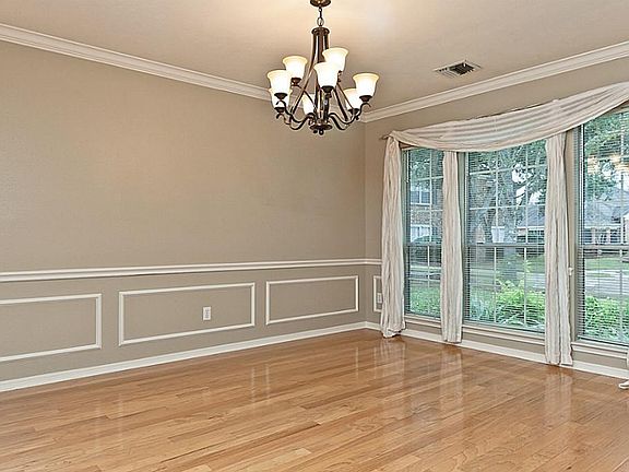 Formal dining