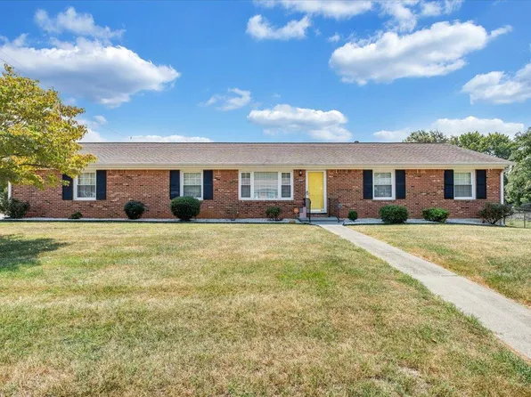1504 Narcissus St, Salem, VA 24153