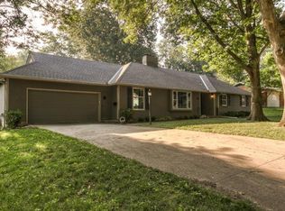 9931 El Monte St, Overland Park, KS 66207