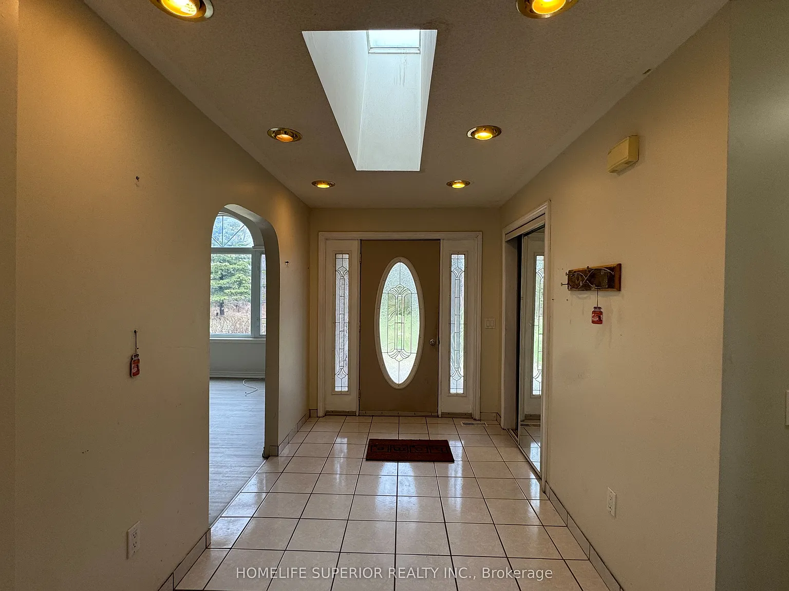 3 bed, $2,500 — Photo 2