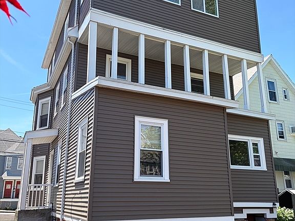 3rd image of 23 Waters Ave