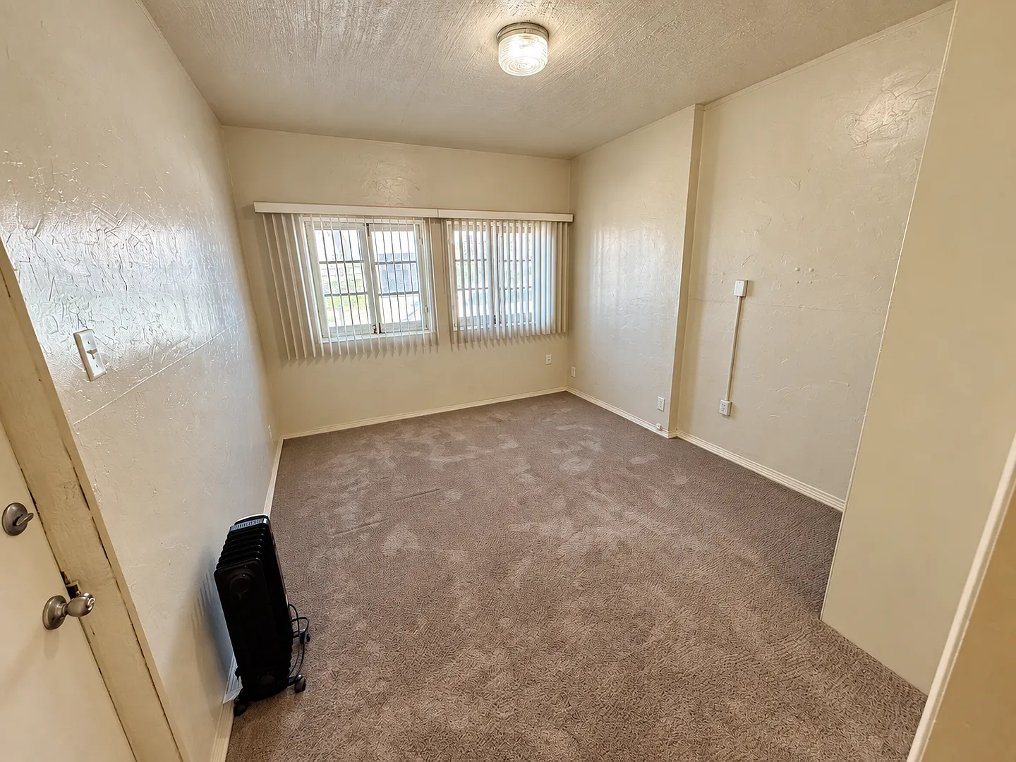 1209main — Photo 3