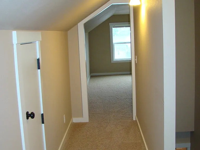 813 Niagara Ave — Photo 20