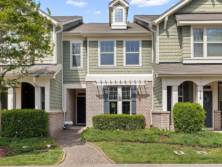 120 Point Comfort Ln — Photo 48