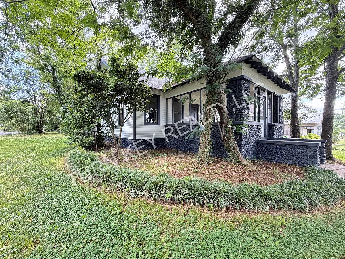 Building Photo - 1225 Ford Ave