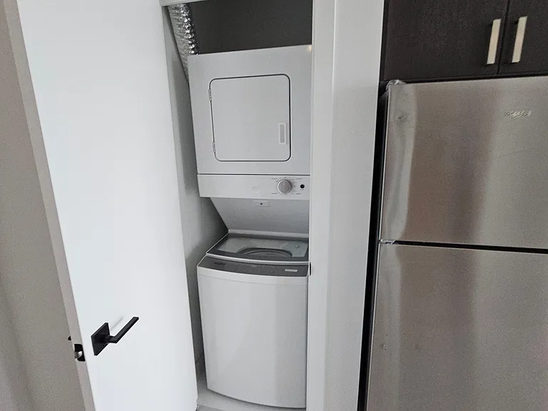 2782 Barton St E #913 — Photo 5