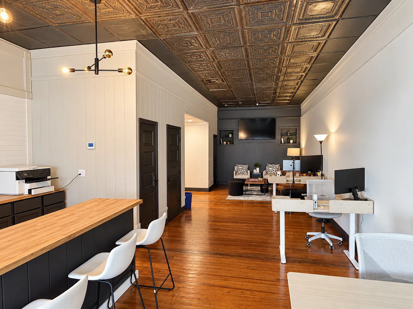 Studio, 1200 sqft, $1,800 — Photo 3