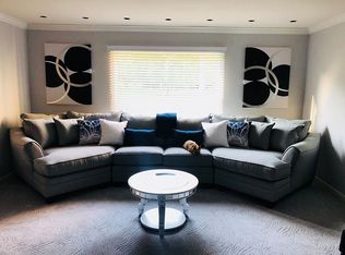 1057 Briarcliffe Dr, Flint, MI 48532