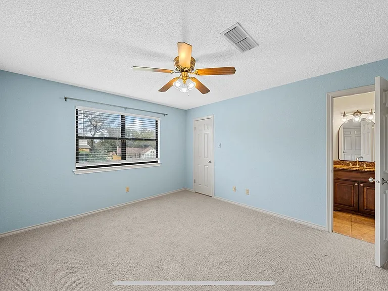 125 Pleasant Grove Ln — Photo 17