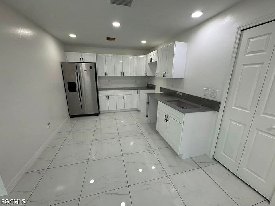 1st image of 732 Ichabod Ave