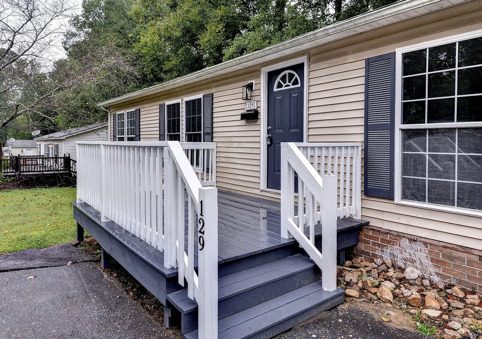 Cozy & Updated 3-Bedroom Home One Level Living! Available NOW! — Photo 3