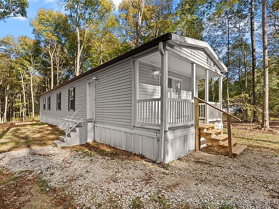 3rd image of 4460 S Calloway Drive