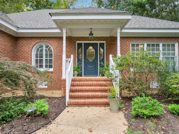 106 N Stocker Ct, Williamsburg, VA 23188
