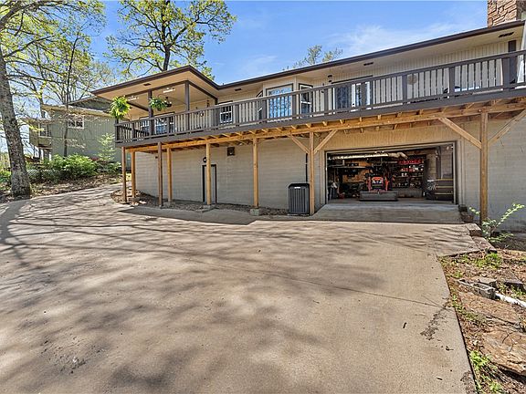 4th image of 33 Wentworth Dr
