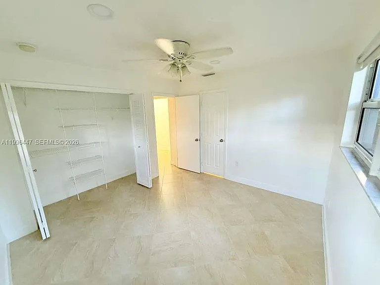 325 NE 131st St — Photo 30