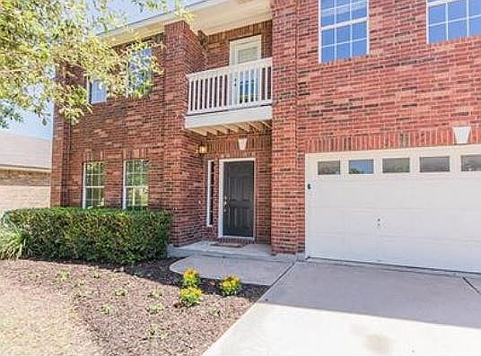 2nd image of 2204 Lexfield Ln