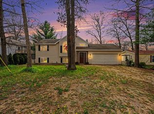 8433 Cochise Dr, Howard City, MI 49329