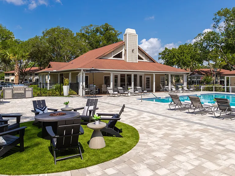 Warm up by our poolside fire pit, where tranquility meets the glow of the flames.