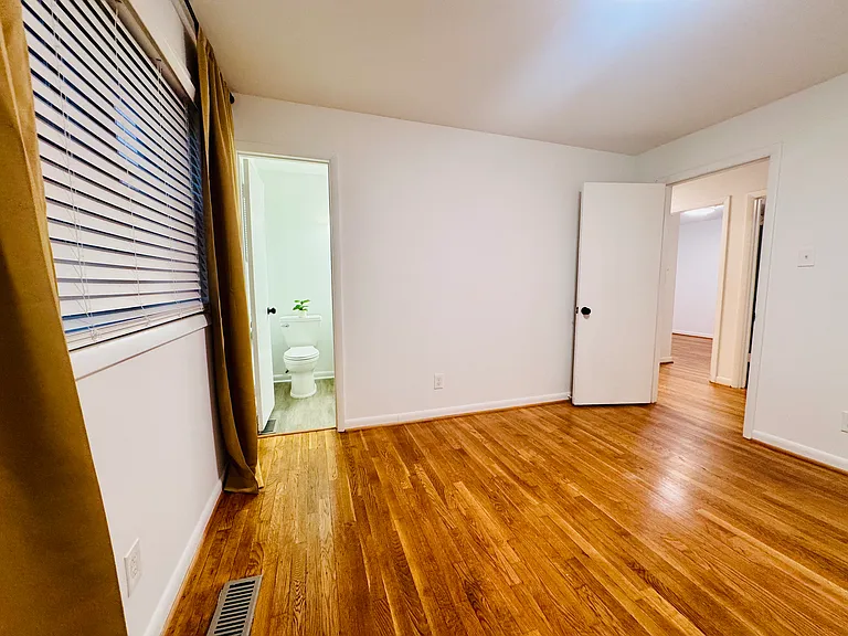 1216 W Leigh St — Photo 19