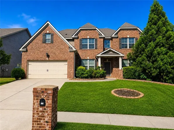 510 Georgia Cir, Loganville, GA 30052