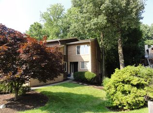 5939 Valerian Ln, Rockville, MD 20852