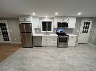 (Undisclosed Address), New Fairfield, CT 06812