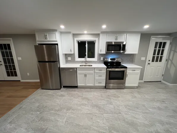 (undisclosed Address), New Fairfield, CT 06812