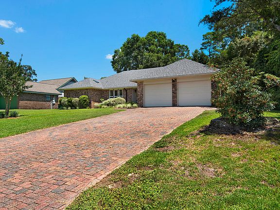 3rd image of 310 Antiqua Way
