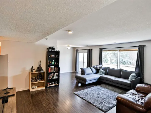 2207 N 8th Ave S #308, Lethbridge, AB T1J 4G1